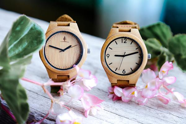 unikatowe drewniane zegarki damskie